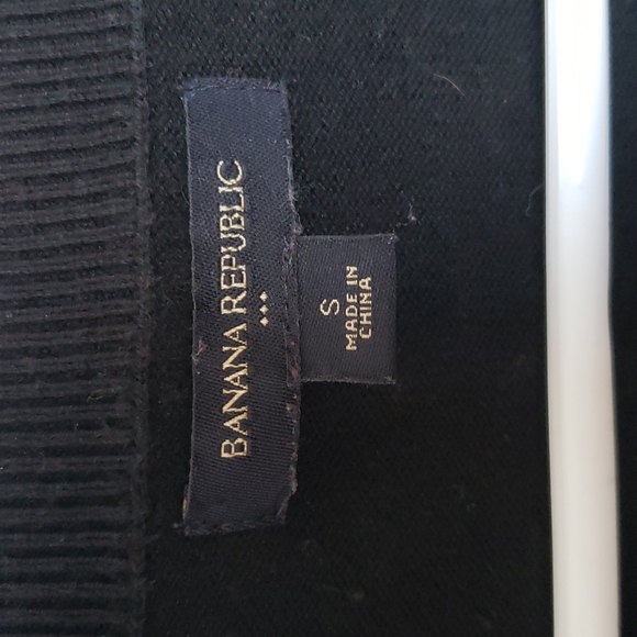 Banana Republic sweater - Picture 2 of 3